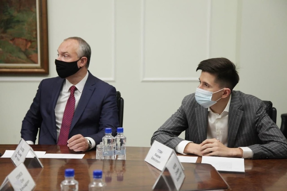 «Политическая преемственность ценна и полезна»: Текслер дал наказы депутатам Госдумы 2 «Политическая преемственность ценна и полезна»: Текслер дал наказы депутатам Госдумы 2