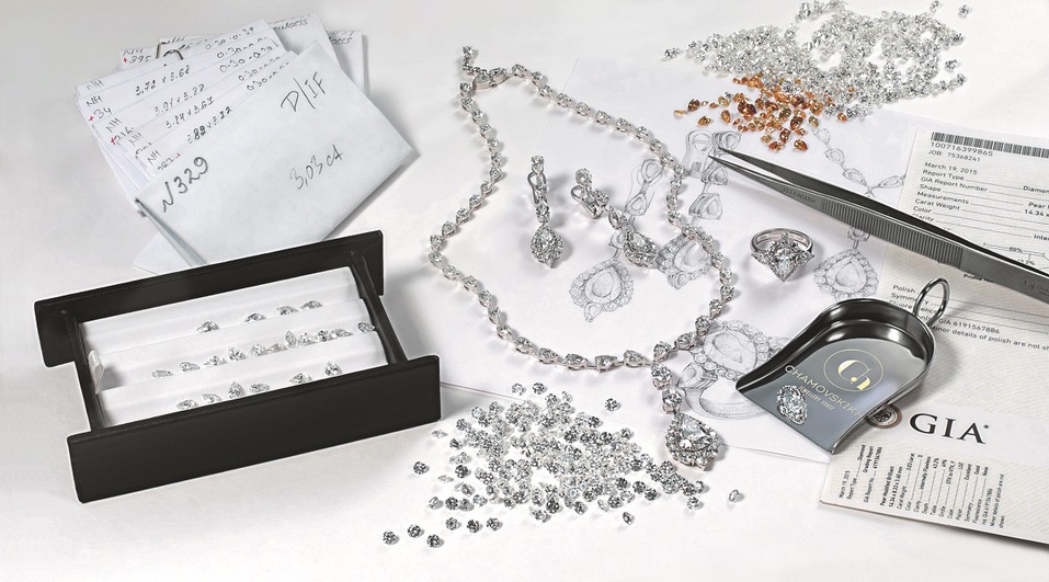 Наряд невесты наследника династии Романовых украсили ювелиры из Екатеринбурга 1 Наряд невесты наследника династии Романовых украсили ювелиры из Екатеринбурга 1