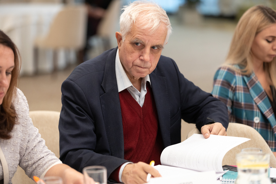 Экспертный совет премии «Человек года» выбрал номинантов среди экспортеров 9 Экспертный совет премии «Человек года» выбрал номинантов среди экспортеров 9