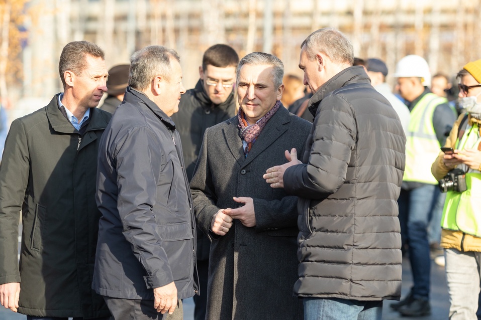 На открытии собрался весь политический бомонд