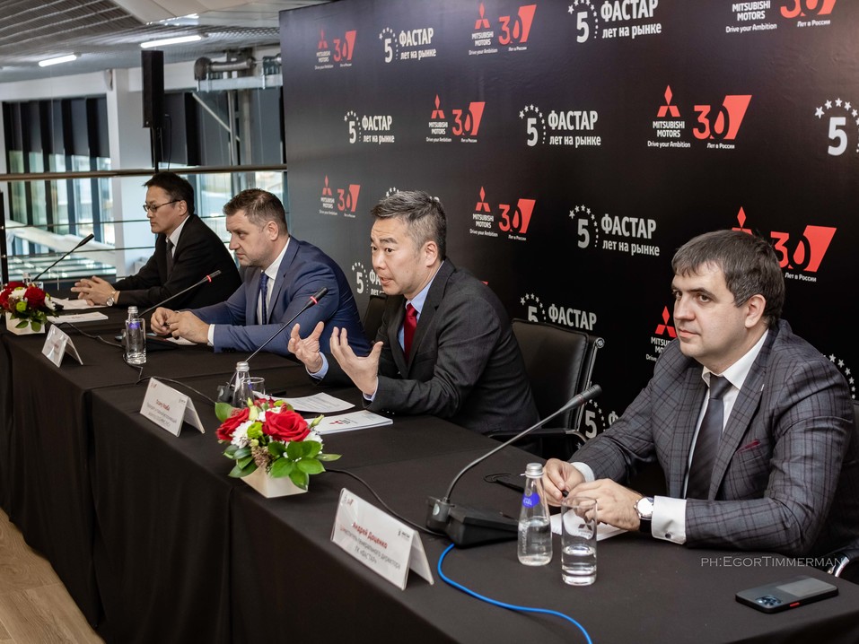 Новый дилерский центр Mitsubishi открылся в Новосибирске 2 Новый дилерский центр Mitsubishi открылся в Новосибирске 2