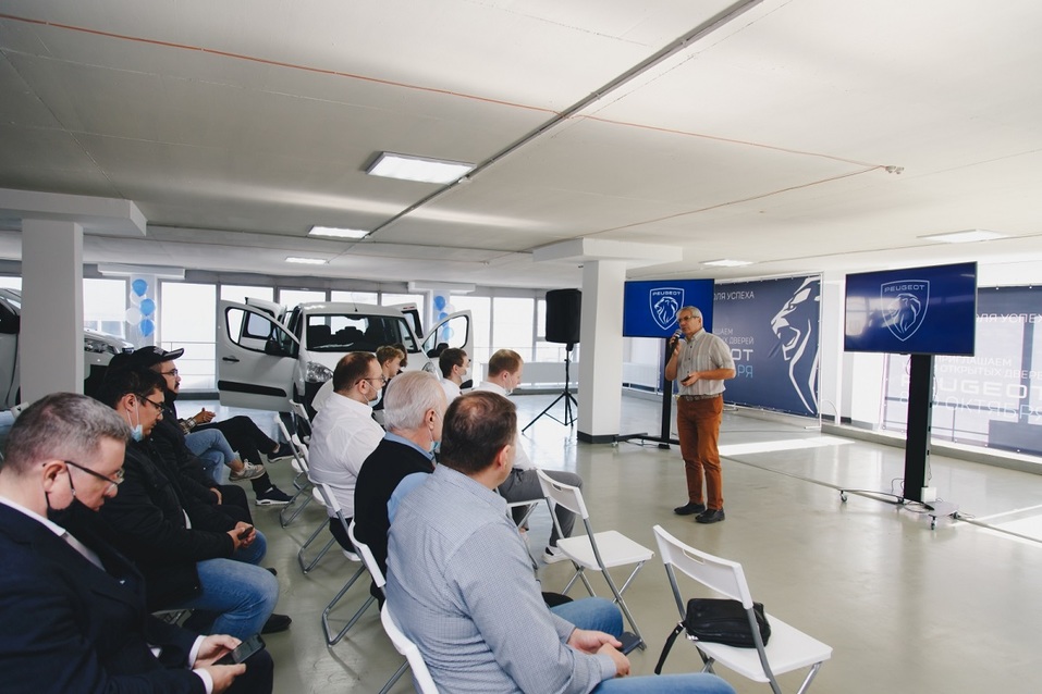 Для коммерции и жизни: в дилерском центре Peugeot Регинас прошли дни открытых дверей 1 Для коммерции и жизни: в дилерском центре Peugeot Регинас прошли дни открытых дверей 1