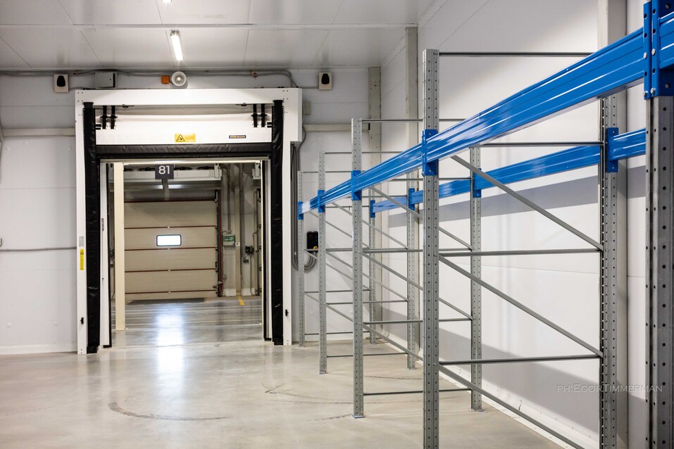 «Выйти из каменного века». Как федералы окультуривают торговлю в регионах 5 «Выйти из каменного века». Как федералы окультуривают торговлю в регионах 5