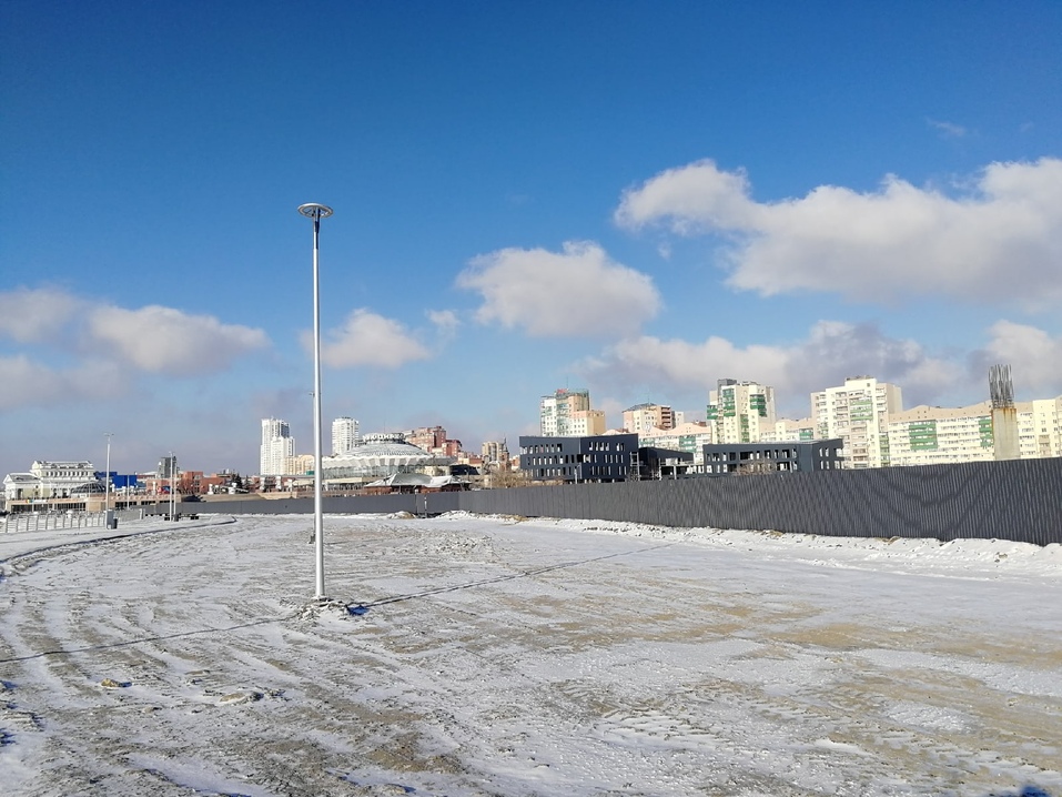 Десять деревьев и пять лавочек: что представляет новая очередь челябинской набережной? 4 Десять деревьев и пять лавочек: что представляет новая очередь челябинской набережной? 4