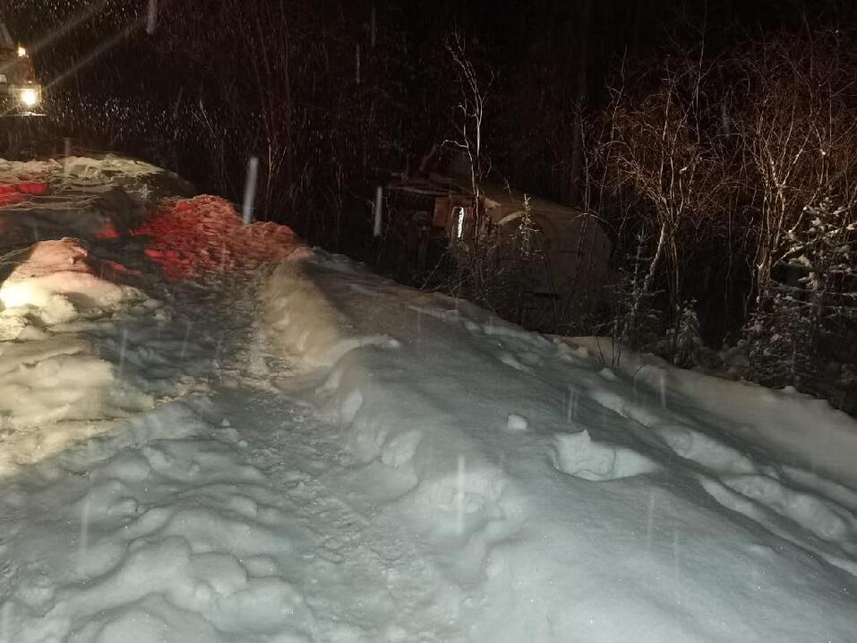 Автобус с вахтовиками перевернулся на севере Красноярского края 2 Автобус с вахтовиками перевернулся на севере Красноярского края 2