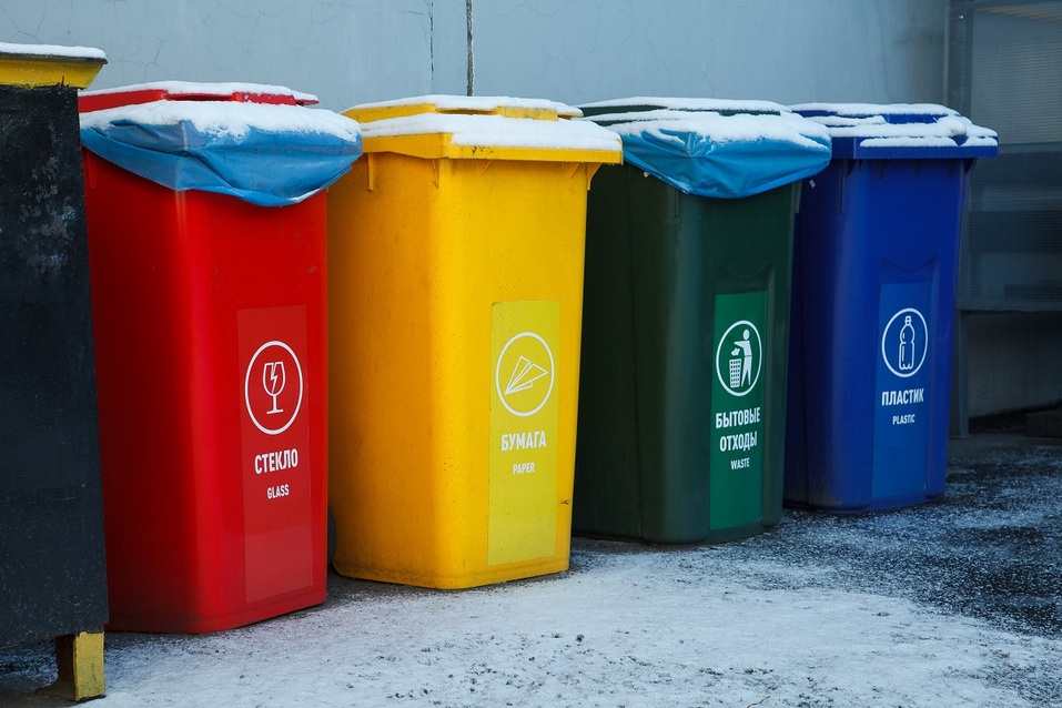 Мусор — в дело: как производство люков из переработанных отходов спасает экологию? 2