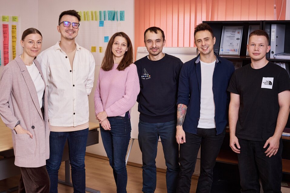 «Думали, какая-то ерунда, кому нужны эти болты в Бангладеше?! А потом позвонил консул»
6 «Думали, какая-то ерунда, кому нужны эти болты в Бангладеше?! А потом позвонил консул»
6