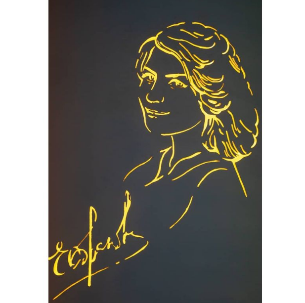 В Сатке поставили памятник Кармен 2 В Сатке поставили памятник Кармен 2