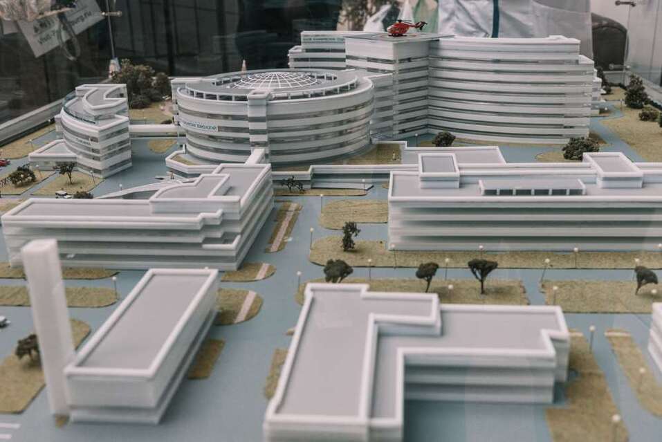 Жители регионов, как крепостные, привязаны к своим больницам. Но лечиться можно в столицах 5 Жители регионов, как крепостные, привязаны к своим больницам. Но лечиться можно в столицах 5