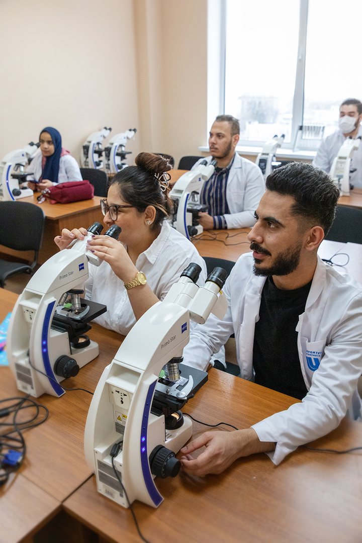 «Внимание и индивидуальный подход». Проректор ННГУ о работе с иностранными студентами 1 «Внимание и индивидуальный подход». Проректор ННГУ о работе с иностранными студентами 1