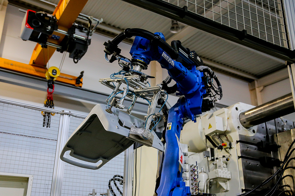 Термопласт-аавтомат Термопласт-аавтомат