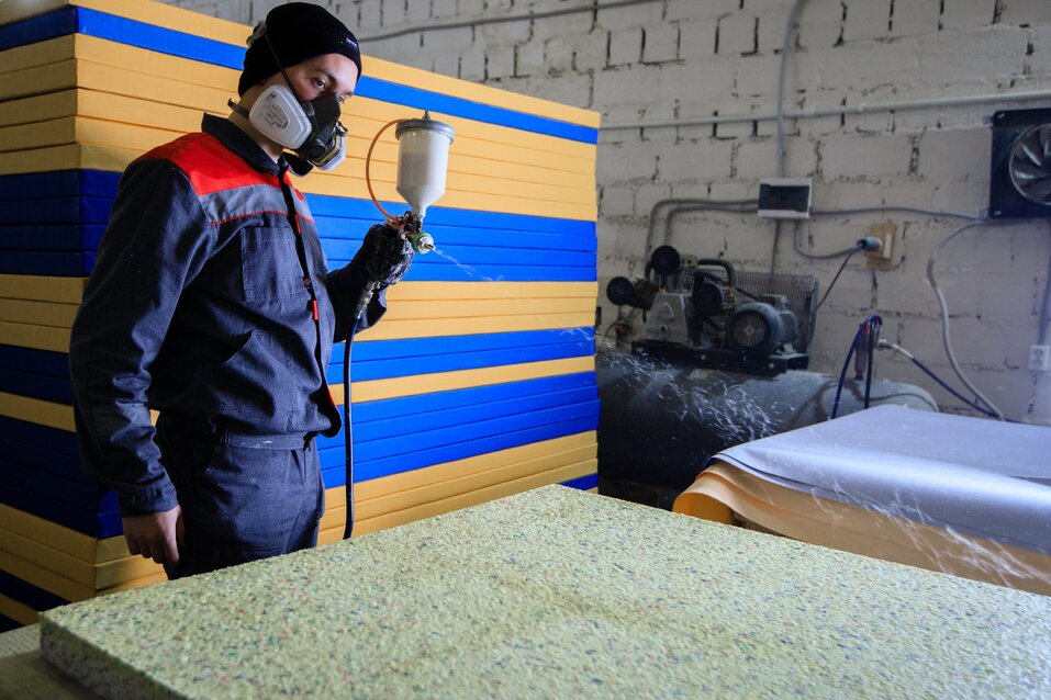 «Китай потерял свое преимущество». Как уральские гимнасты наладили спортивное производство 3 «Китай потерял свое преимущество». Как уральские гимнасты наладили спортивное производство 3