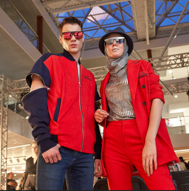 Челябинский коммунист выпускает модную одежду во имя борьбы с «загнивающим Западом» 2 Челябинский коммунист выпускает модную одежду во имя борьбы с «загнивающим Западом» 2