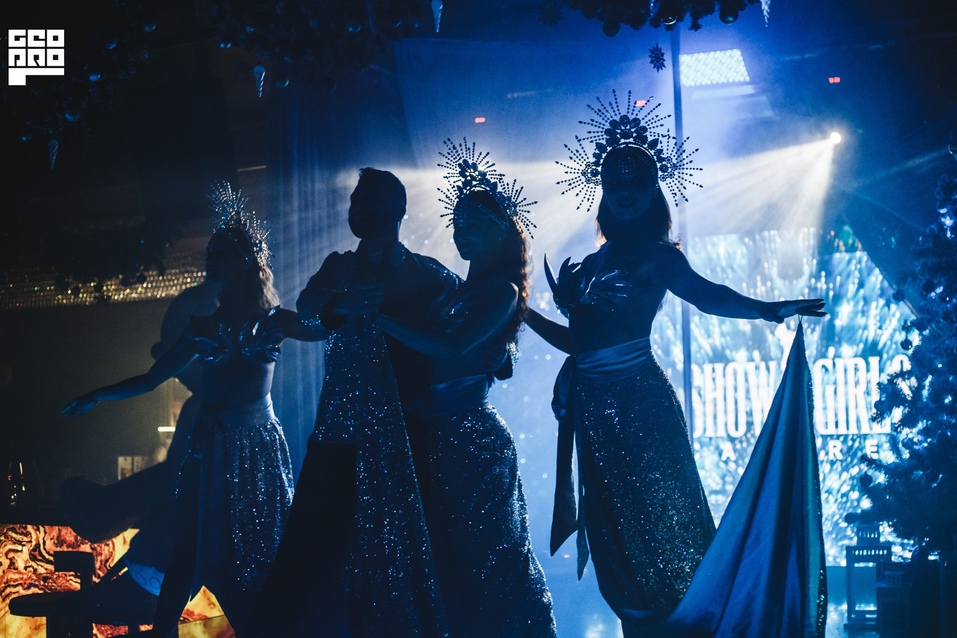 Знаменитое кабаре Show Girls ждёт гостей на новогоднюю программу 4 Знаменитое кабаре Show Girls ждёт гостей на новогоднюю программу 4
