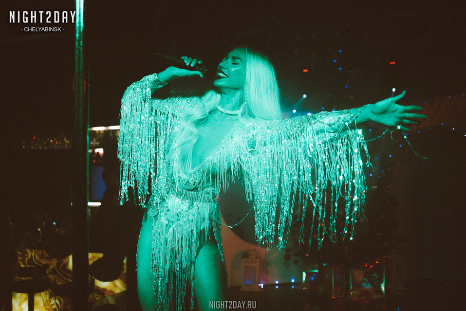 Знаменитое кабаре Show Girls ждёт гостей на новогоднюю программу 6 Знаменитое кабаре Show Girls ждёт гостей на новогоднюю программу 6