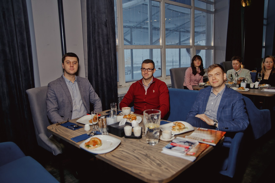 Годный контент, формула успеха, пилотный проект в пандемию. Главное с бизнес-завтрака DK 12 Годный контент, формула успеха, пилотный проект в пандемию. Главное с бизнес-завтрака DK 12