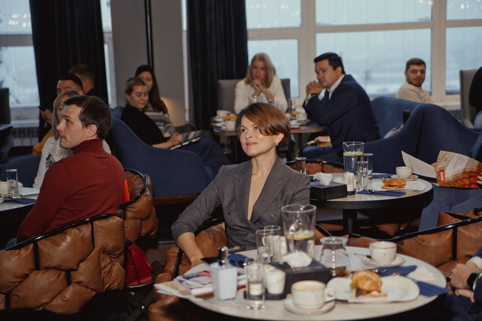 Годный контент, формула успеха, пилотный проект в пандемию. Главное с бизнес-завтрака DK 13 Годный контент, формула успеха, пилотный проект в пандемию. Главное с бизнес-завтрака DK 13