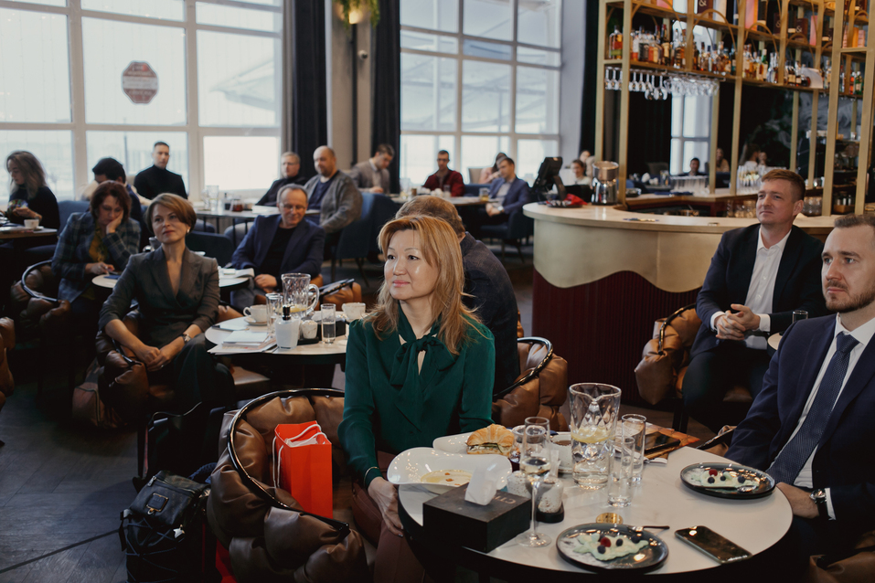 Годный контент, формула успеха, пилотный проект в пандемию. Главное с бизнес-завтрака DK 19 Годный контент, формула успеха, пилотный проект в пандемию. Главное с бизнес-завтрака DK 19