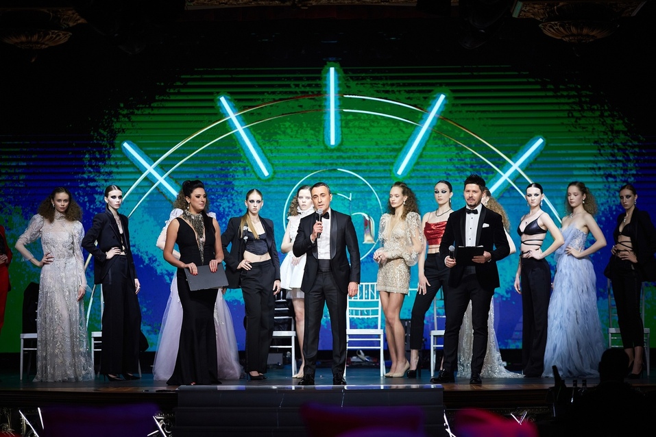 В Екатеринбурге прошел пышный рождественский вечер в стиле NEO 1 В Екатеринбурге прошел пышный рождественский вечер в стиле NEO 1