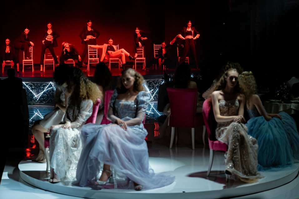 В Екатеринбурге прошел пышный рождественский вечер в стиле NEO 2 В Екатеринбурге прошел пышный рождественский вечер в стиле NEO 2