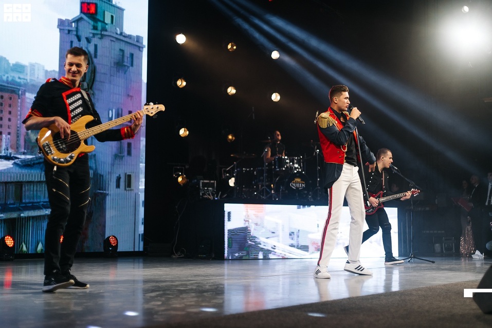 Легендарные рок-хиты Queen: гастроли по графику 4 Легендарные рок-хиты Queen: гастроли по графику 4