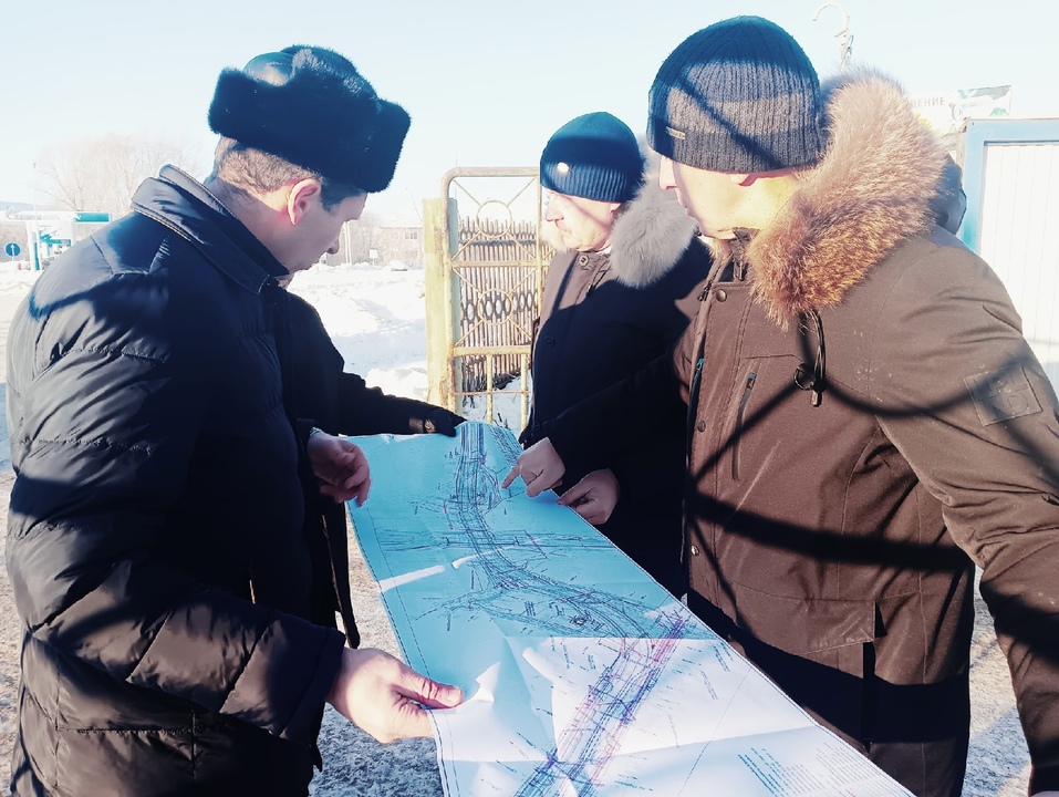 В ближайшее время будет закрыт переезд, на месте которого будут строить мост В ближайшее время будет закрыт переезд, на месте которого будут строить мост