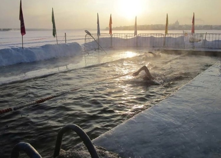 «Целый год свинину на ночь ел, пил алкоголь, а потом пошел нырять в прорубь. Для чего?» 1 «Целый год свинину на ночь ел, пил алкоголь, а потом пошел нырять в прорубь. Для чего?» 1