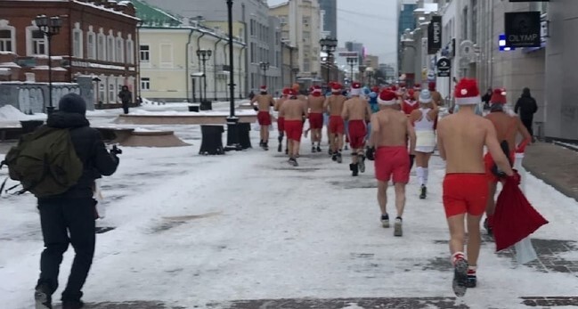 «Целый год свинину на ночь ел, пил алкоголь, а потом пошел нырять в прорубь. Для чего?» 3 «Целый год свинину на ночь ел, пил алкоголь, а потом пошел нырять в прорубь. Для чего?» 3
