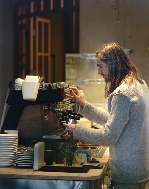 Экс-директор «Лиги ЖКХ» Илья Сотонин стал инвестором сети ресторанов Papa Carlo 3 Экс-директор «Лиги ЖКХ» Илья Сотонин стал инвестором сети ресторанов Papa Carlo 3