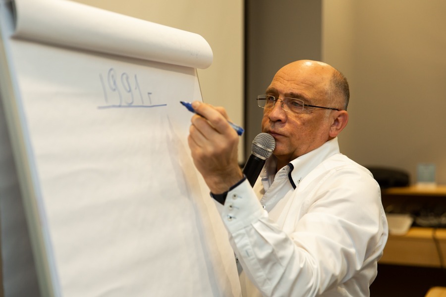 «Работаем с кадровым голодом, учитываем триумф ЗОЖ, включаем e-commerce и экспорт» 2 «Работаем с кадровым голодом, учитываем триумф ЗОЖ, включаем e-commerce и экспорт» 2