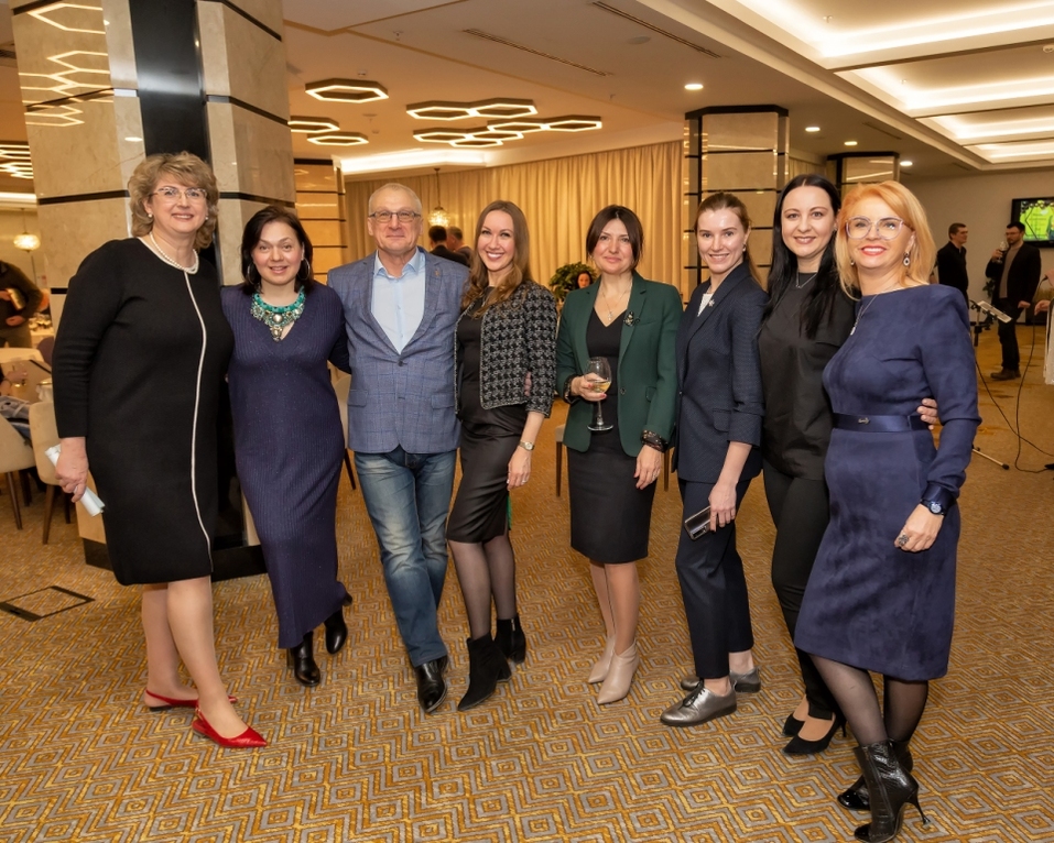 VIP-club. Искусство жизнерадостной серьезности 4 VIP-club. Искусство жизнерадостной серьезности 4