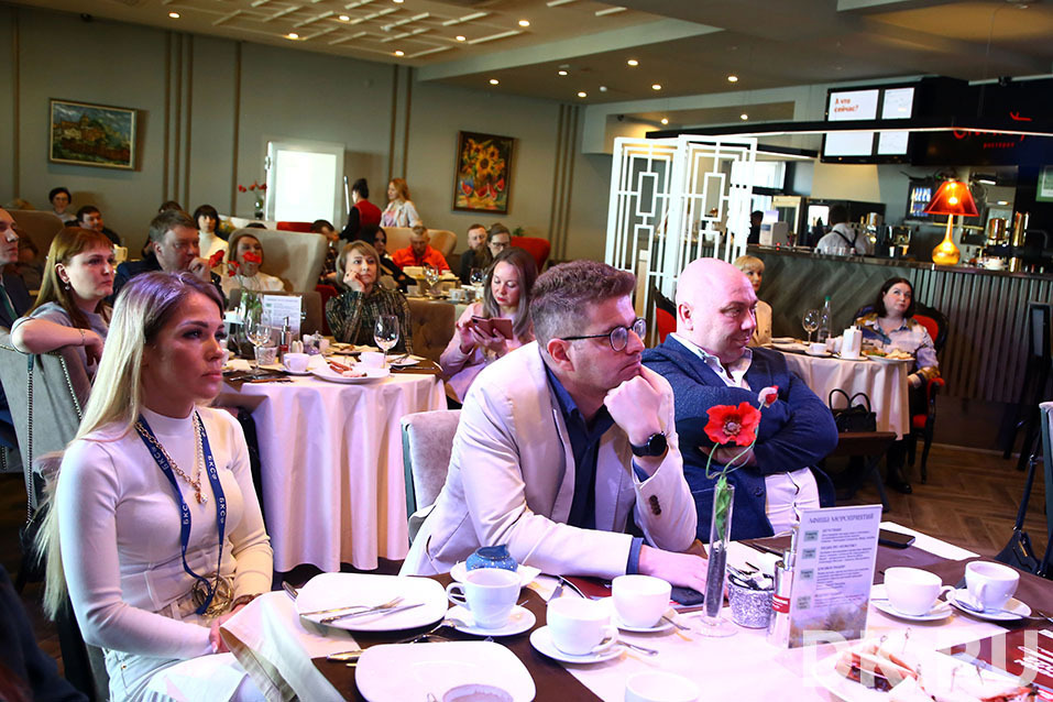 «Искать возможности, быть аккуратными, деньги — в бизнес». Главное с бизнес-завтрака DK
10 «Искать возможности, быть аккуратными, деньги — в бизнес». Главное с бизнес-завтрака DK
10