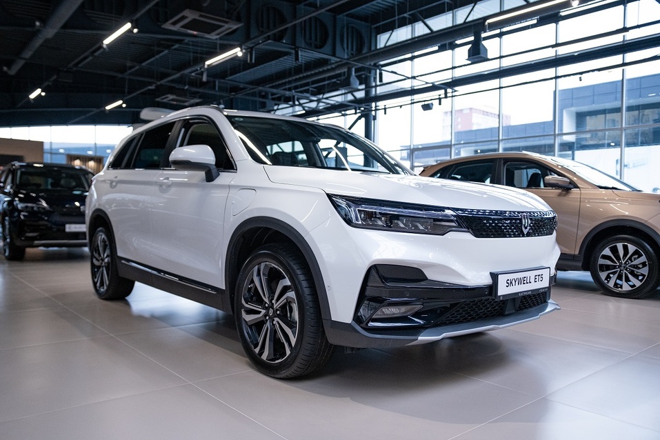 Открытие первого автосалона Electrocars 2 Открытие первого автосалона Electrocars 2