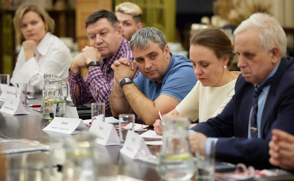 Через год все должно устаканиться. Но этот год нужно как-то прожить. Бизнес — об экономике 25 Через год все должно устаканиться. Но этот год нужно как-то прожить. Бизнес — об экономике 25