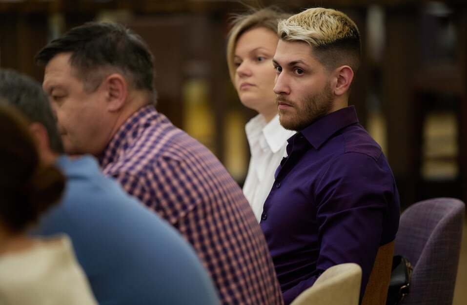 Через год все должно устаканиться. Но этот год нужно как-то прожить. Бизнес — об экономике 26 Через год все должно устаканиться. Но этот год нужно как-то прожить. Бизнес — об экономике 26