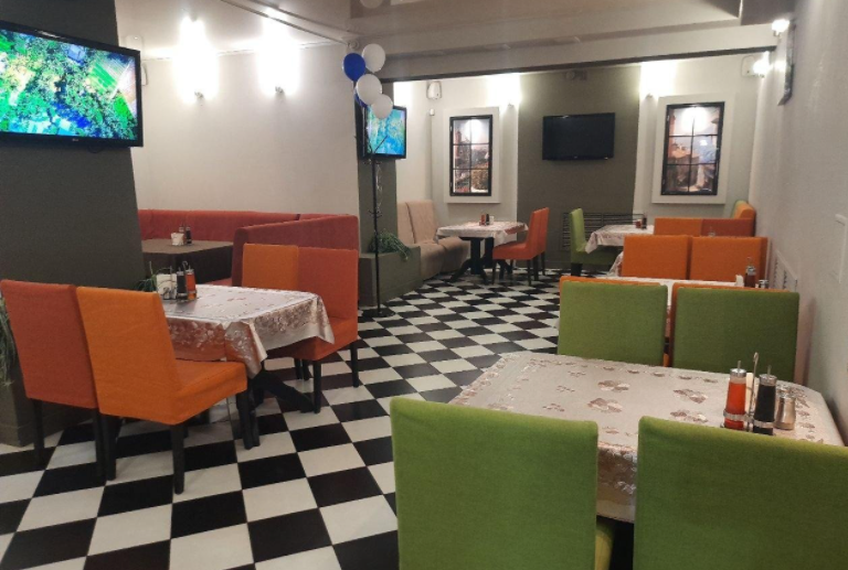 Центральную улицу Челябинска захватывает вьетнамский общепит 1 Центральную улицу Челябинска захватывает вьетнамский общепит 1