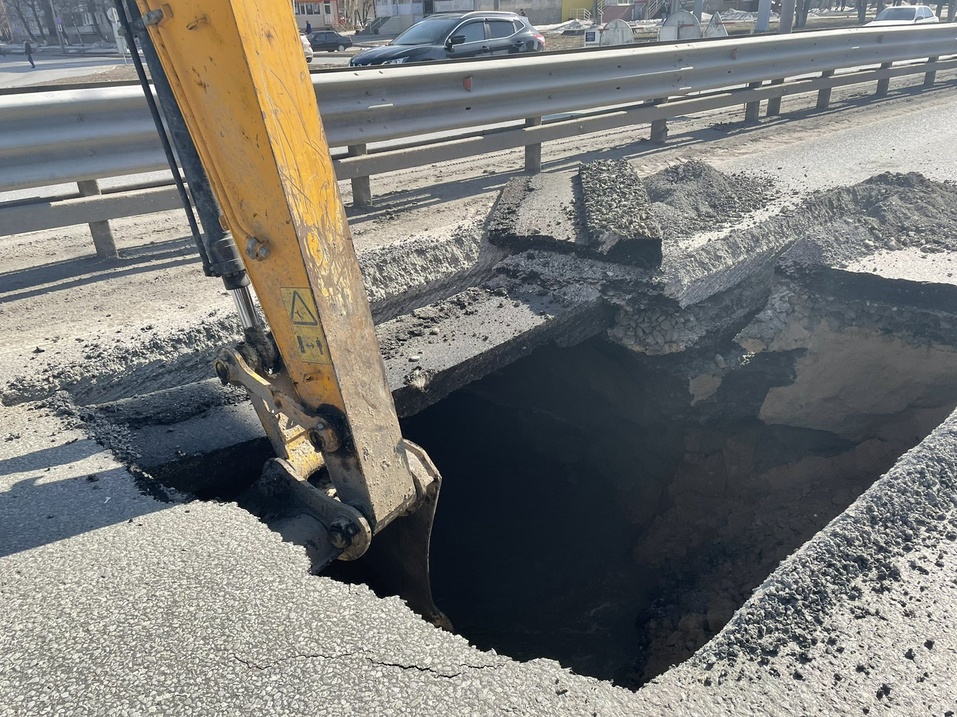 Работы шли круглосуточно Работы шли круглосуточно