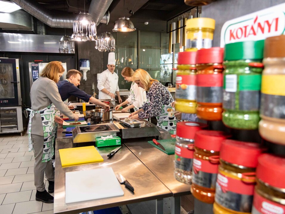 «Беда — для всех беда». Эксперты — о маркетинге в зоне турбулентности 69 «Беда — для всех беда». Эксперты — о маркетинге в зоне турбулентности 69