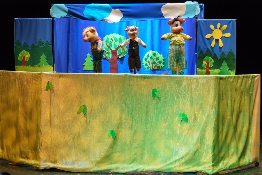 Песни ВОВ, рок, Beatles, сюрреалистичная живопись — афиша мая в Новосибирске 4 Песни ВОВ, рок, Beatles, сюрреалистичная живопись — афиша мая в Новосибирске 4