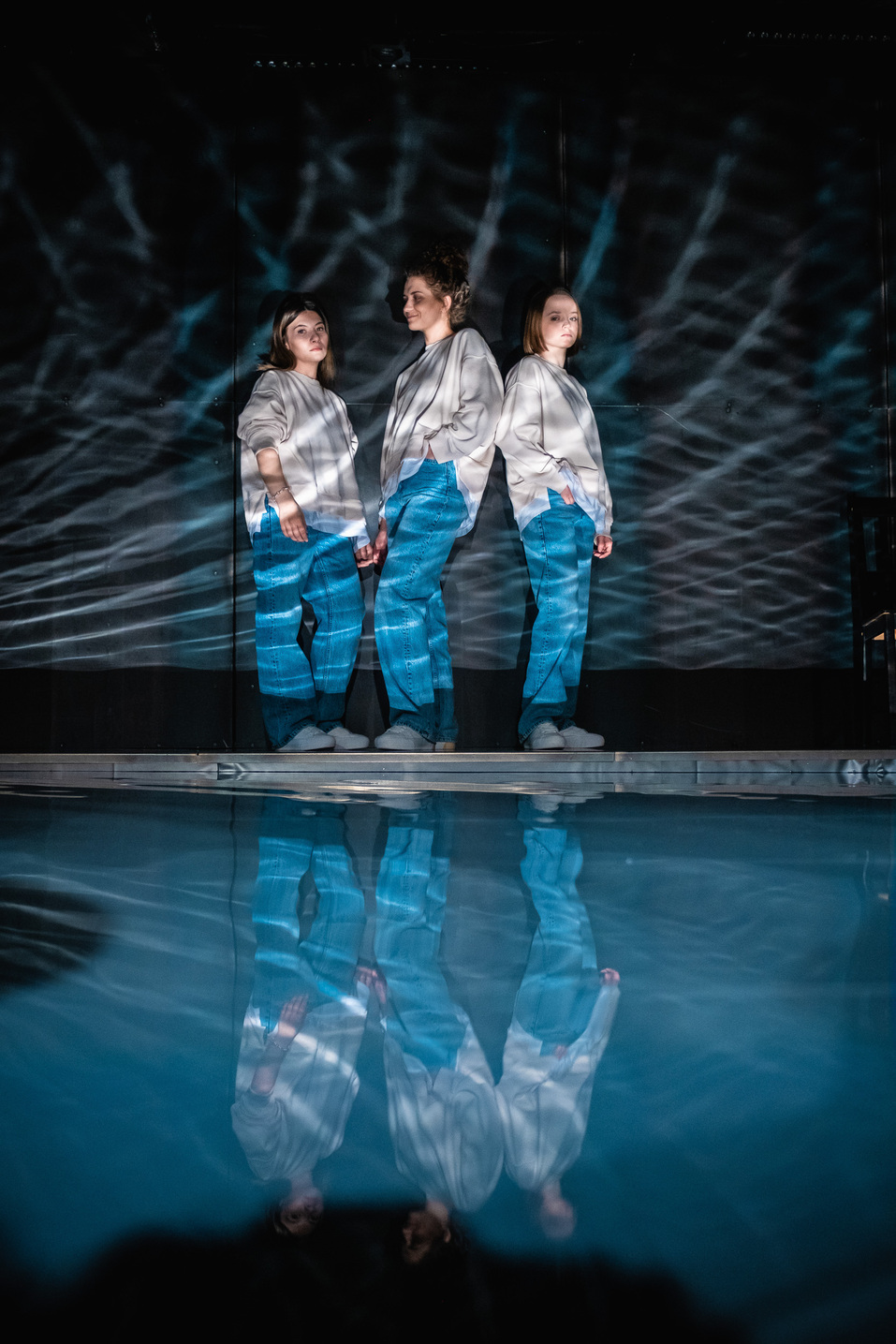 Песни ВОВ, рок, Beatles, сюрреалистичная живопись — афиша мая в Новосибирске 9 Песни ВОВ, рок, Beatles, сюрреалистичная живопись — афиша мая в Новосибирске 9