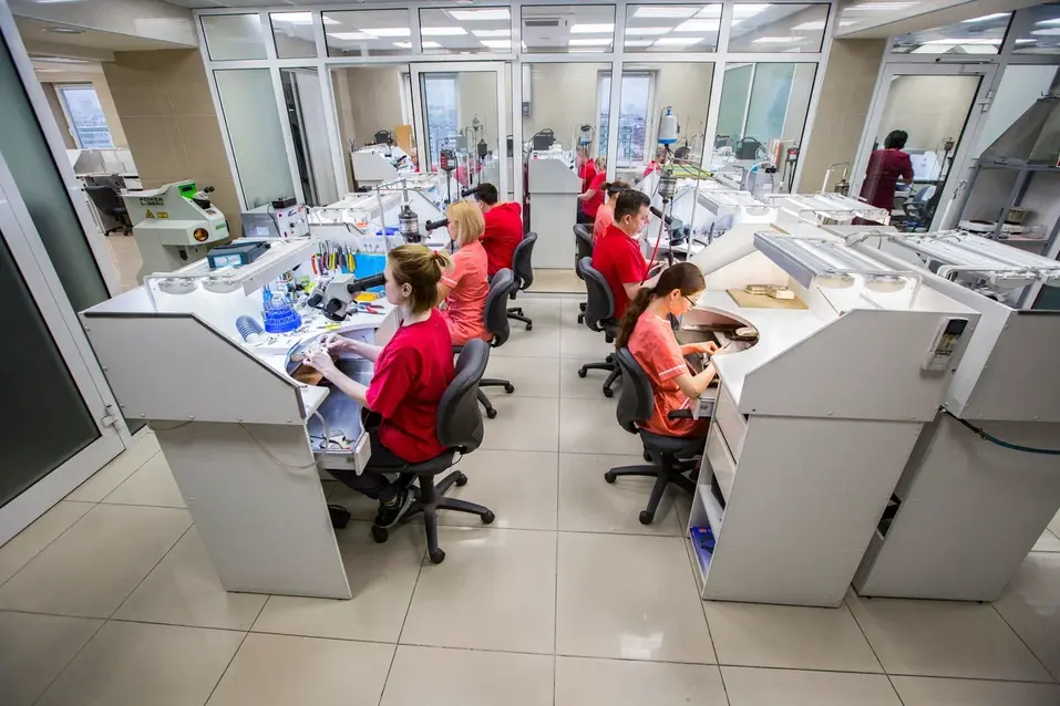 Александр Чамовских: В самый горячий период клиенты звонили нам со словами «везите всё» 3 Александр Чамовских: В самый горячий период клиенты звонили нам со словами «везите всё» 3