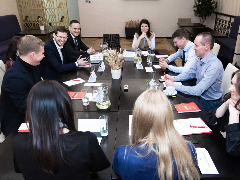 «В шахматы выигрывает не тот, кто хорошо играет, а кто умеет правильно оценить ситуацию» 24 «В шахматы выигрывает не тот, кто хорошо играет, а кто умеет правильно оценить ситуацию» 24