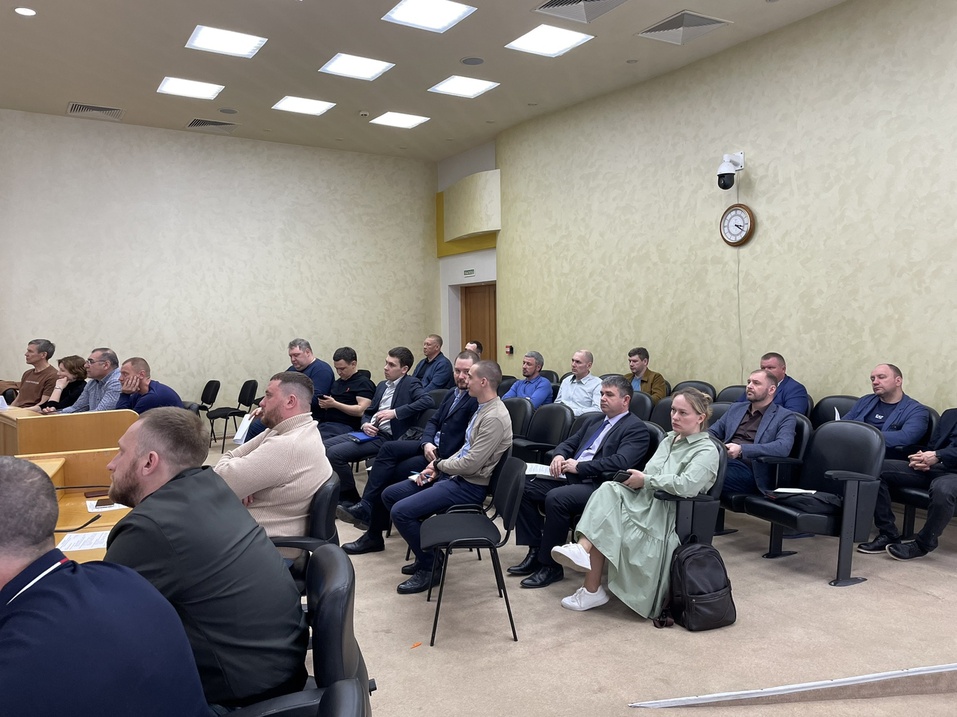 Собравшимся подрядчикам много рассказывали и про импортзамещение Собравшимся подрядчикам много рассказывали и про импортзамещение