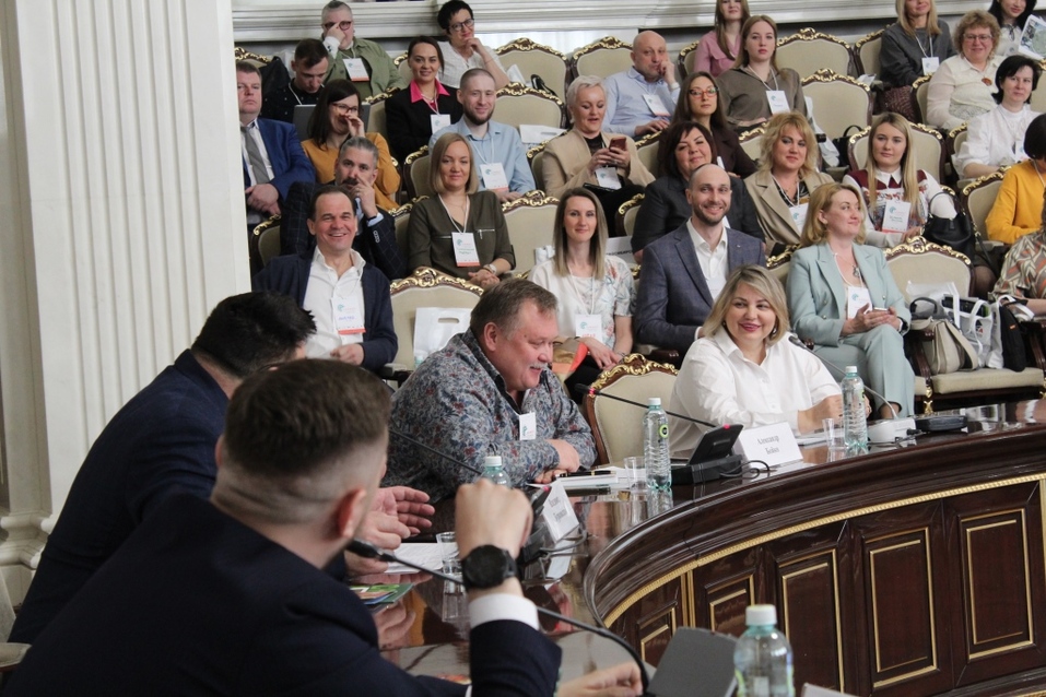 В Новосибирске 27 апреля открылся Саммит гостеприимства Сибири. 2 В Новосибирске 27 апреля открылся Саммит гостеприимства Сибири. 2