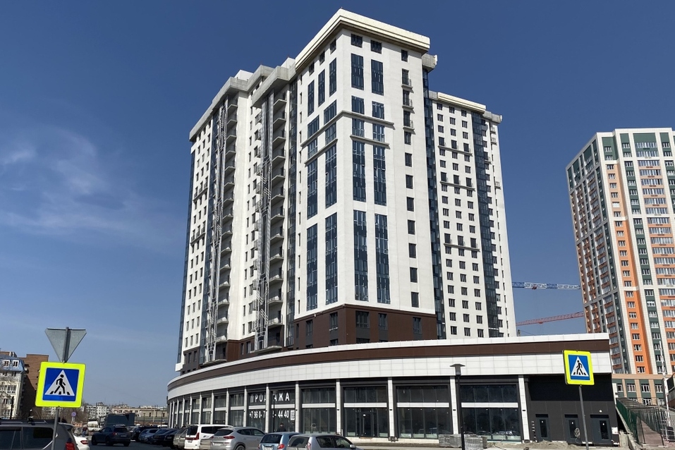 В сложную эпоху хороша спокойная практичность!
1 В сложную эпоху хороша спокойная практичность!
1