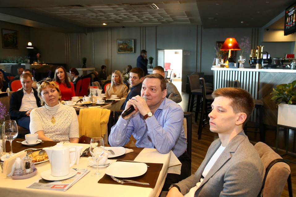 Совершаем ошибки, делаем выводы, двигаемся вперед. Что еще обсудили на бизнес-завтраке DK 6 Совершаем ошибки, делаем выводы, двигаемся вперед. Что еще обсудили на бизнес-завтраке DK 6