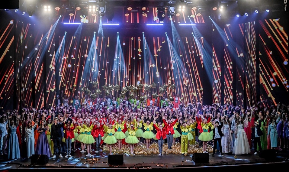 Премия «АНДРЮША-2022»: тысяча юных талантов на одной сцене и 350 тысяч зрителей 21 Премия «АНДРЮША-2022»: тысяча юных талантов на одной сцене и 350 тысяч зрителей 21