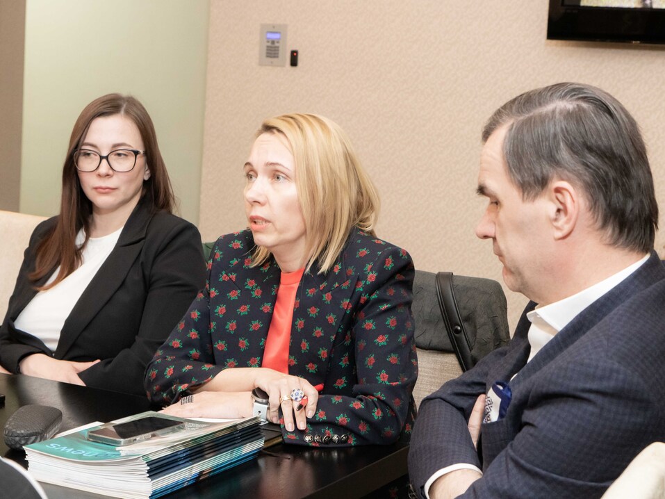 «Будем думать, что это время возможностей для рынка платных медицинских услуг» 8 «Будем думать, что это время возможностей для рынка платных медицинских услуг» 8