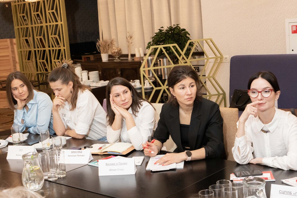 «Будем думать, что это время возможностей для рынка платных медицинских услуг» 30 «Будем думать, что это время возможностей для рынка платных медицинских услуг» 30