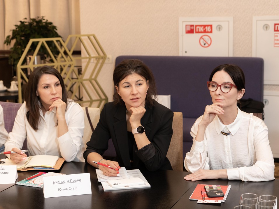 «Будем думать, что это время возможностей для рынка платных медицинских услуг» 39 «Будем думать, что это время возможностей для рынка платных медицинских услуг» 39